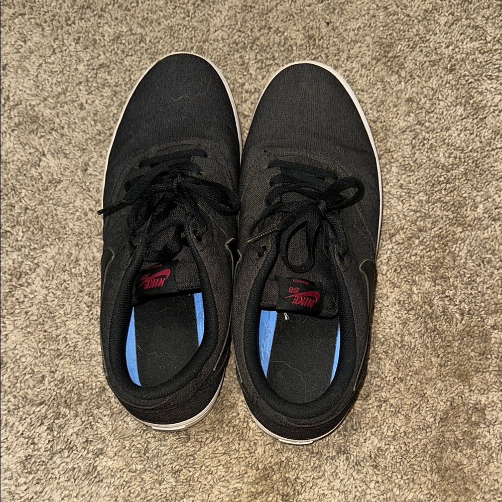 Nike Black and Red Sneakers with White Sole